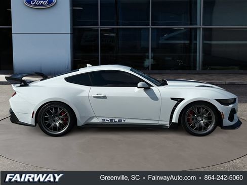 Used 2026 Ford Mustang GT Premium w/ GT Performance Package RWD image 9