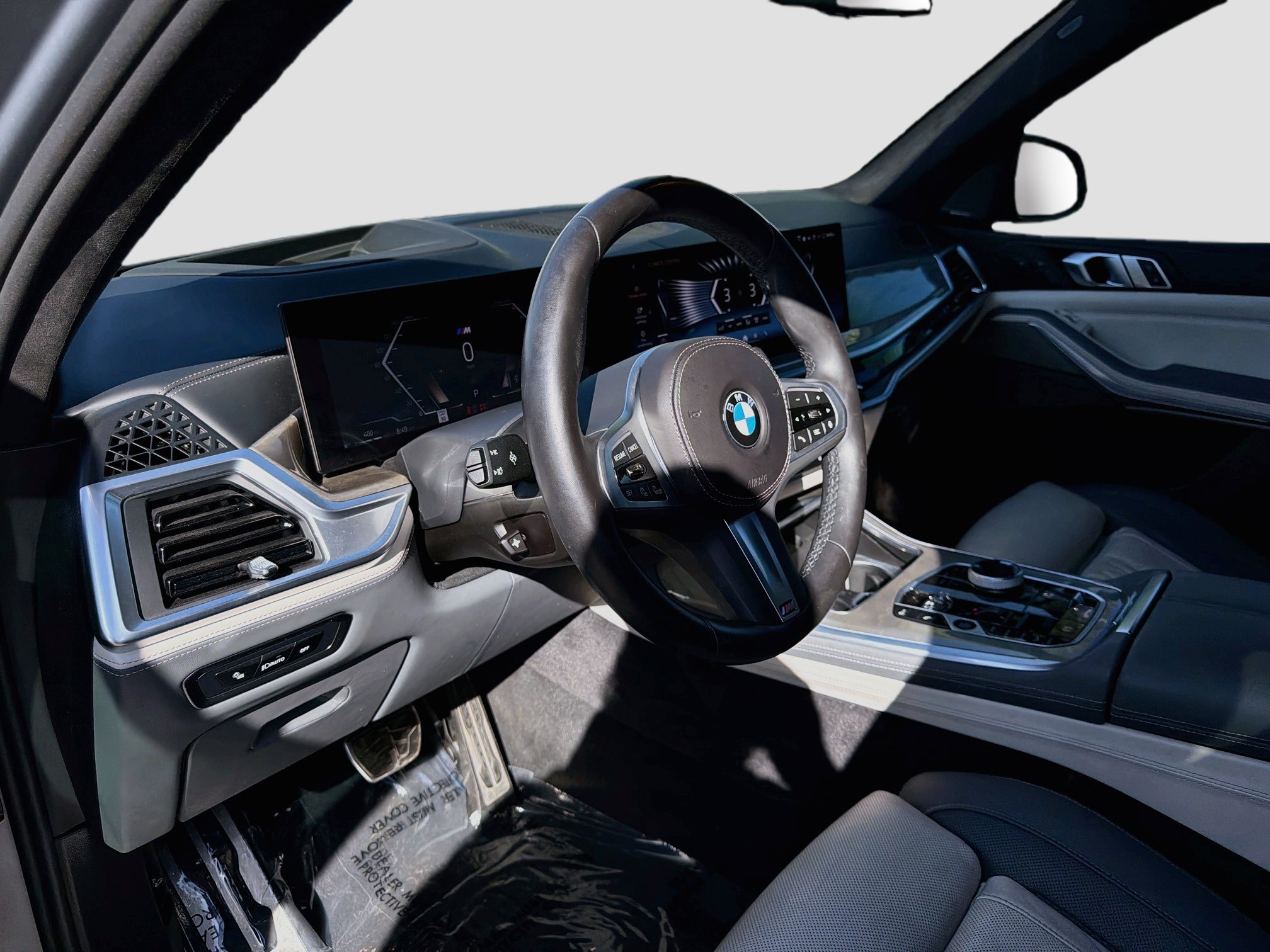 Used 2024 BMW X7 xDrive40i w/ Executive Package AWD/4WD image 9