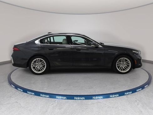 Used 2024 BMW 540i xDrive w/ Convenience Package AWD/4WD image 4