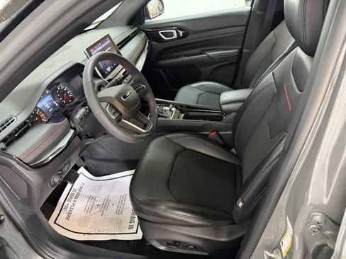 Certified 2023 Jeep Compass Trailhawk w/ Trailhawk Convenience Group AWD/4WD image 16