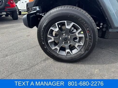 New 2026 Jeep Gladiator Sport AWD/4WD image 9