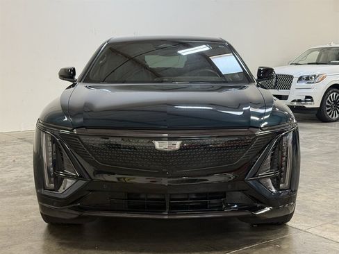 Used 2024 Cadillac Lyriq Sport AWD/4WD image 12