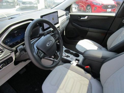 New 2024 Ford Escape SE w/ PHEV Premium Package image 29