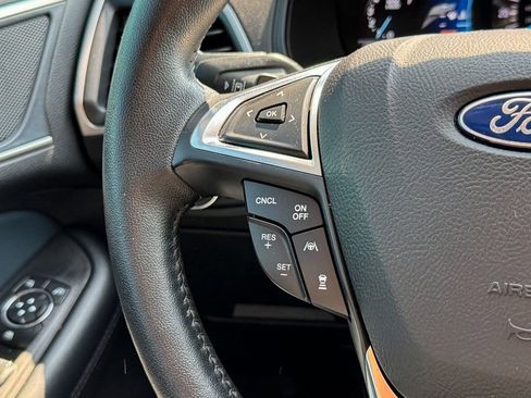Certified 2022 Ford Edge SEL w/ Sport Appearance Package AWD/4WD image 31