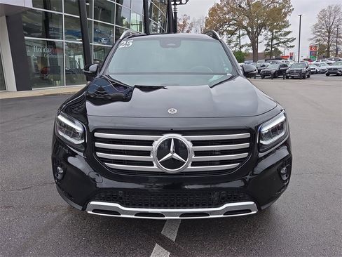 Certified 2025 Mercedes-Benz GLB 250 4MATIC image 8