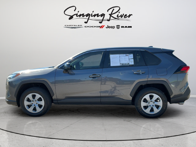 Used 2025 Toyota RAV4 LE FWD image 4