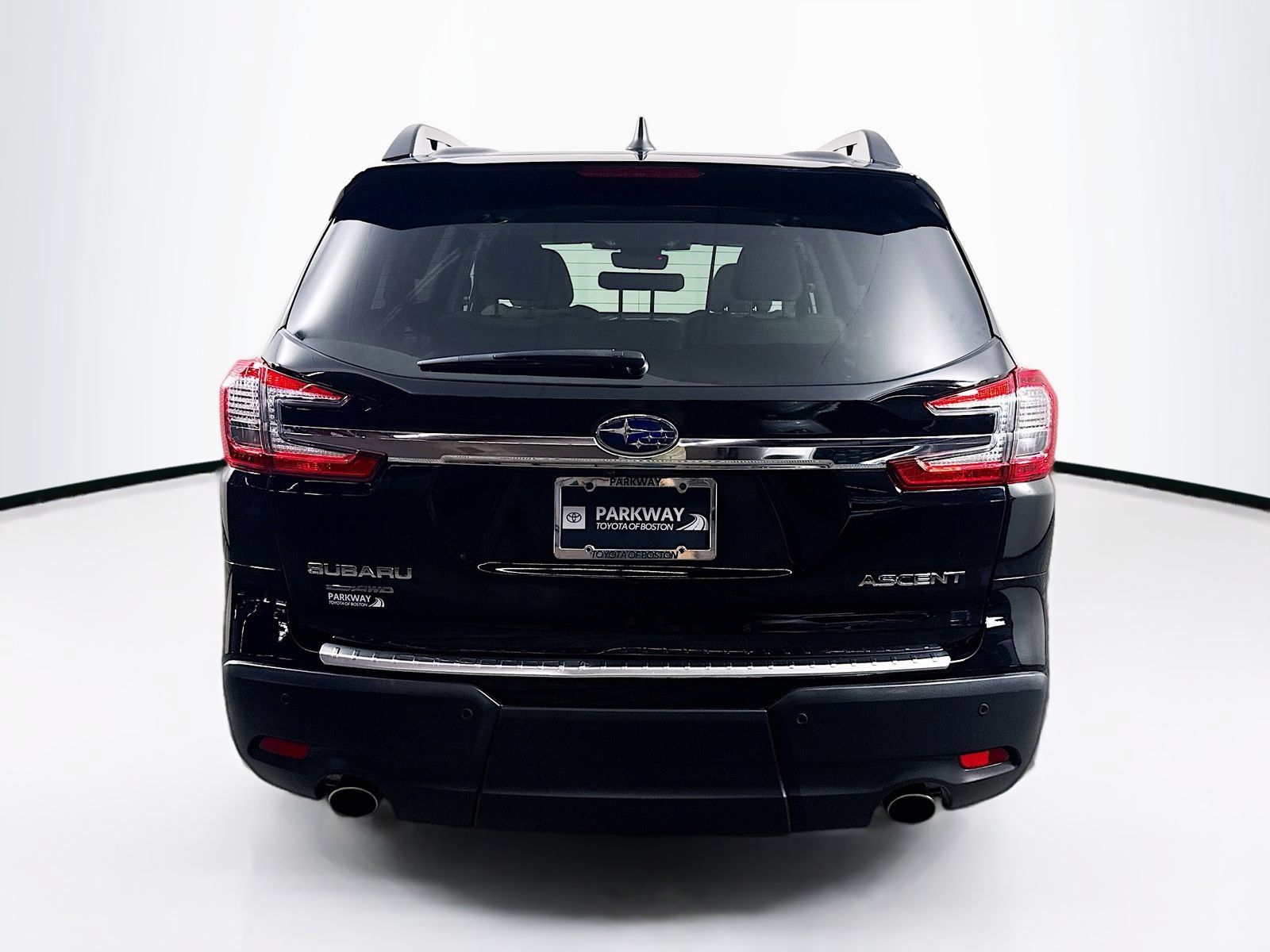 Used 2023 Subaru Ascent Premium w/ Convenience Package AWD/4WD image 6