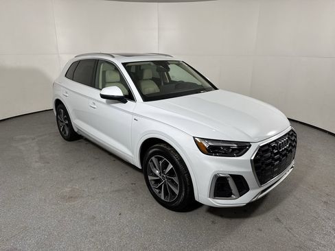 Used 2023 Audi Q5 2.0T Premium w/ Convenience Package AWD/4WD image 29