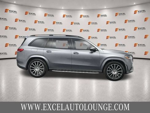 Used 2023 Mercedes-Benz GLS 580 4MATIC image 6