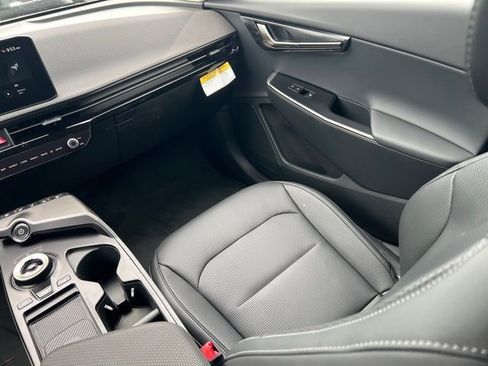 New 2025 Kia EV6 Wind AWD/4WD image 11