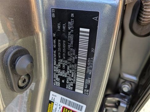 Used 2023 Toyota Highlander L image 36