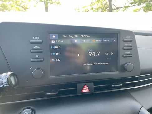 Used 2025 Hyundai Elantra Sport image 42