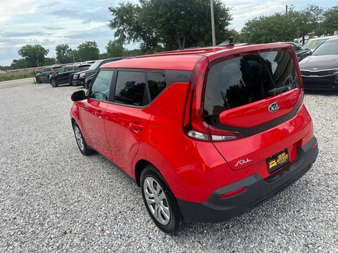 Used 2021 Kia Soul LX image 8