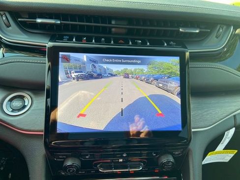New 2023 Jeep Grand Cherokee 4WD 4xe image 17