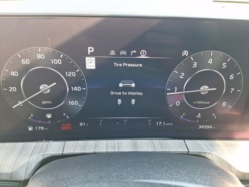 Used 2025 Kia Telluride SX FWD image 16