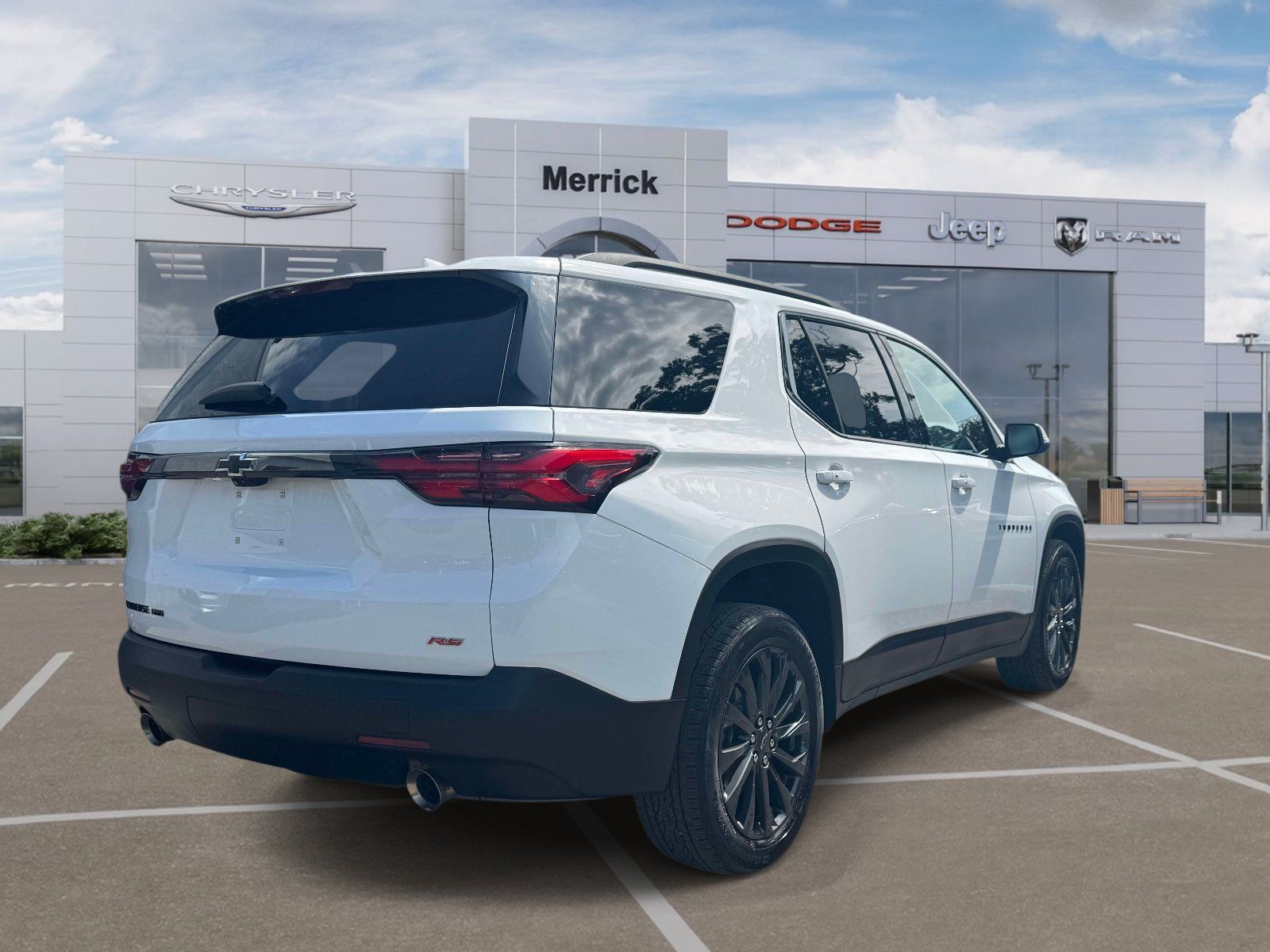 Used 2023 Chevrolet Traverse RS AWD/4WD image 6
