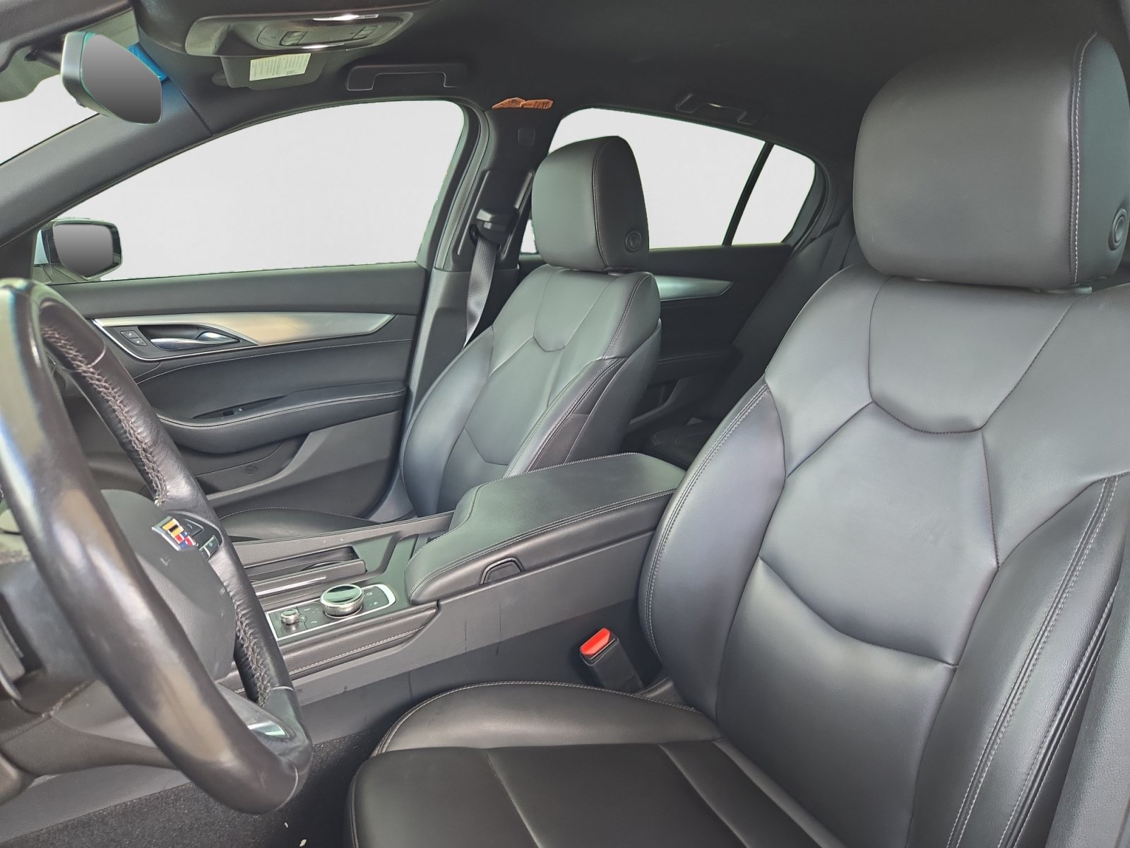 Used 2023 Cadillac CT5 Luxury w/ Cold Weather Package RWD image 10
