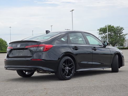 Used 2023 Honda Civic Sport image 17