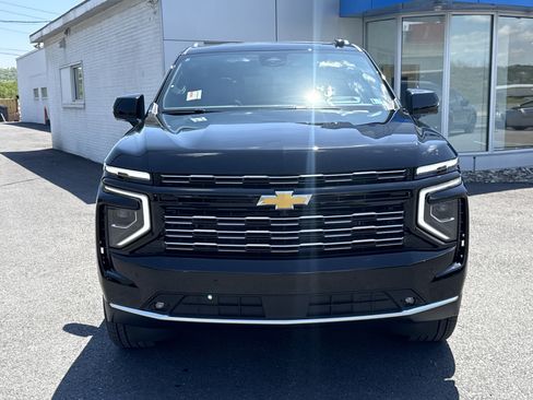 New 2026 Chevrolet Suburban High Country AWD/4WD image 8