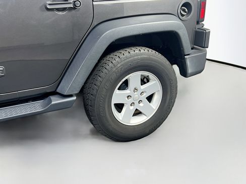 Used 2017 Jeep Wrangler Unlimited Sport w/ Quick Order Package 24S image 26