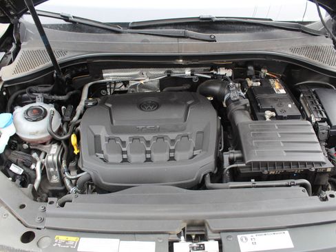 Used 2020 Volkswagen Tiguan SEL w/ 3rd Row Seat Package image 22
