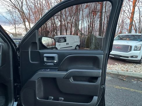 Used 2018 Chevrolet Silverado 1500 LT w/ All Star Edition image 27