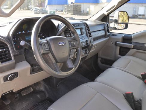 Used 2021 Ford F250 XL w/ Power Equipment Group RWD image 23