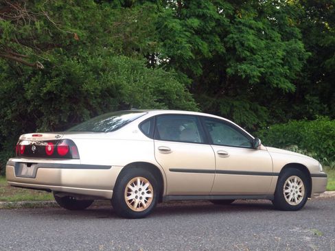 Used 2005 Chevrolet Impala w/ Preferred Equipment Group FWD image 4