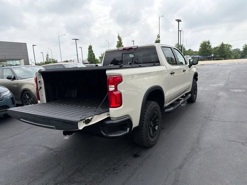 Used 2026 Chevrolet Silverado 1500 ZR2 w/ LPO, Dark Essentials Package AWD/4WD image 5