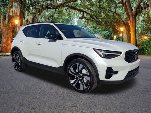 New 2026 Volvo XC40 B5 Ultra w/ Protection Package Premier image 2