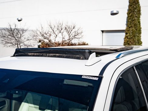 Used 2021 GMC Yukon XL Denali image 14