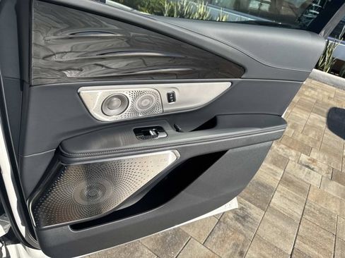 New 2026 Lincoln Nautilus Reserve AWD/4WD image 16