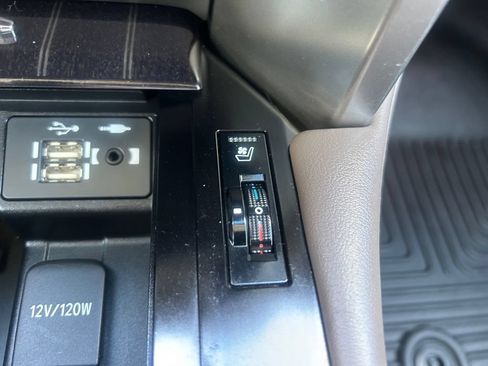 Used 2021 Lexus GX 460 Premium w/ Accessory Package AWD/4WD image 26