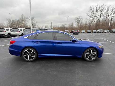 Used 2018 Honda Accord Sport image 7
