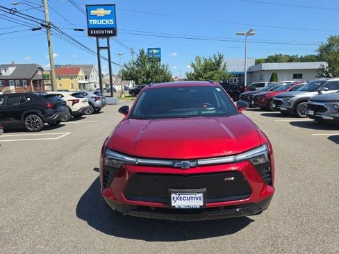 Used 2024 Chevrolet Blazer EV RS AWD/4WD image 2