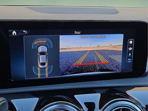 Used 2025 Mercedes-Benz CLA 250 image 28