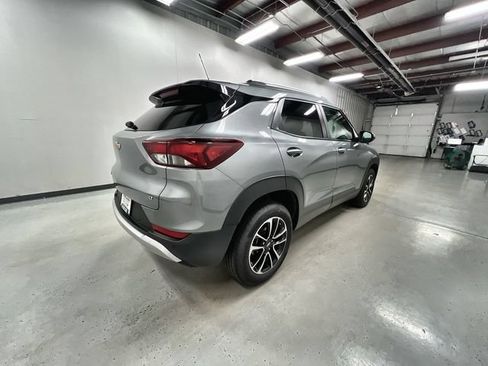 Certified 2024 Chevrolet TrailBlazer LT w/ LT Cold Weather Package AWD/4WD image 8