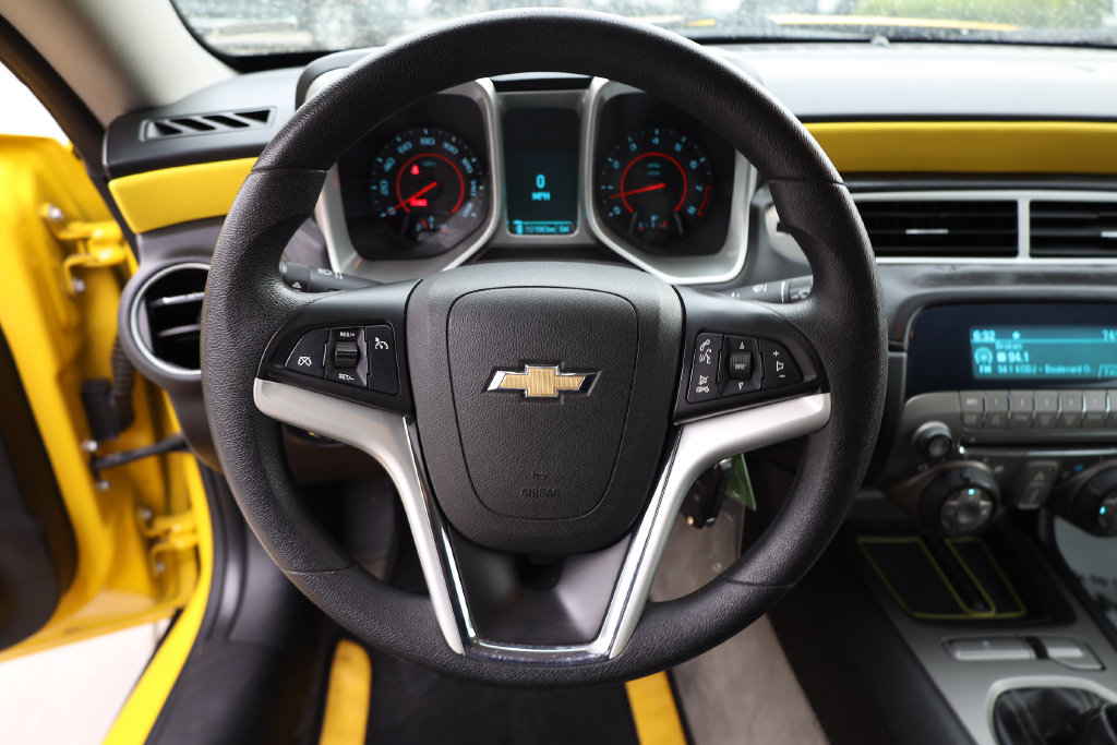 Used 2012 Chevrolet Camaro LS RWD image 13