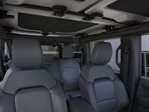 New 2025 Ford Bronco Badlands image 12