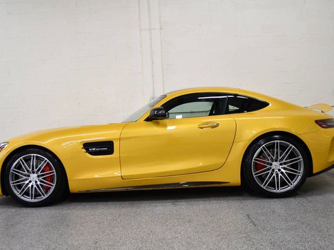 Used 2020 Mercedes-Benz AMG GT C image 3