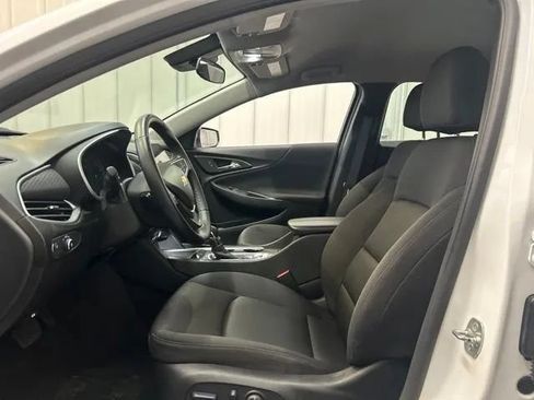 Used 2024 Chevrolet Malibu LT w/ Sport Edition FWD image 10