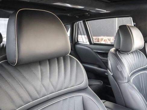 Used 2025 Genesis G90 3.5T image 44