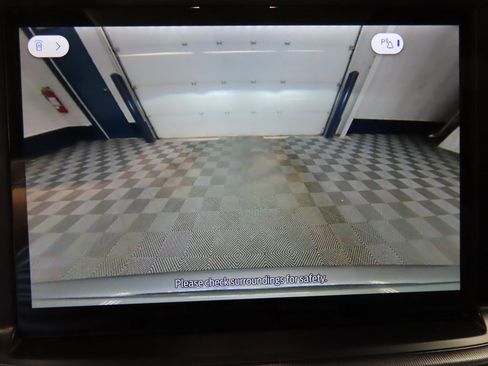 Used 2024 Ford F150 Platinum w/ FX4 Off-Road Package image 16