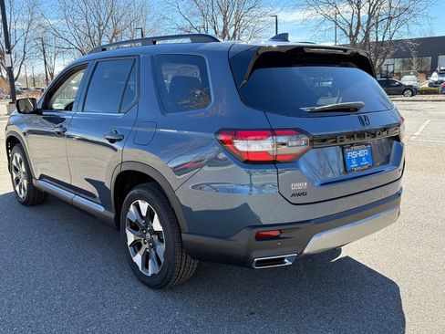 New 2026 Honda Pilot Touring image 6