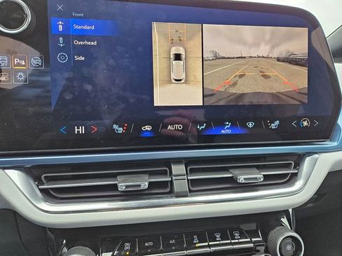 Used 2025 Chevrolet Equinox EV LT image 14