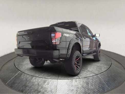 Used 2021 Nissan Titan PRO-4X w/ Pro-4x Convenience Package AWD/4WD image 2