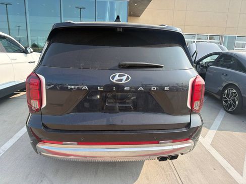 Used 2024 Hyundai Palisade Calligraphy FWD image 5
