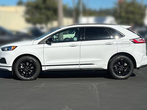 New 2024 Ford Edge SE w/ Black Appearance Package AWD/4WD image 9