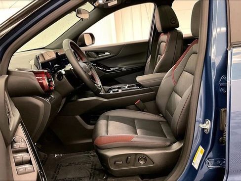 Used 2025 Chevrolet Equinox RS image 25