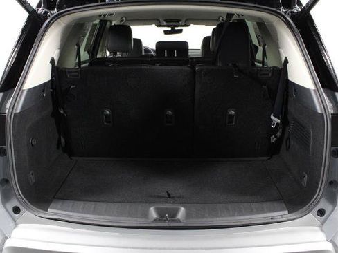 Certified 2024 Nissan Pathfinder SL FWD image 18